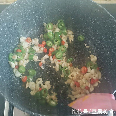 有了韩式辣椒酱拌面，老公每天多吃一碗饭