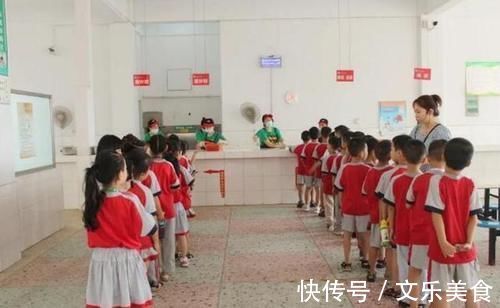 维生素d|孩子“骨线闭合”前,会有三个信号,父母及时补救还能长