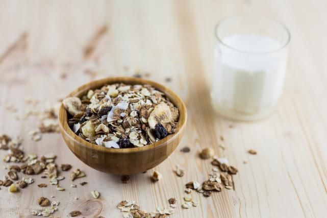 膳食纤维|吃南瓜，到底是降血糖，还是升血糖医生提醒这些你要知道