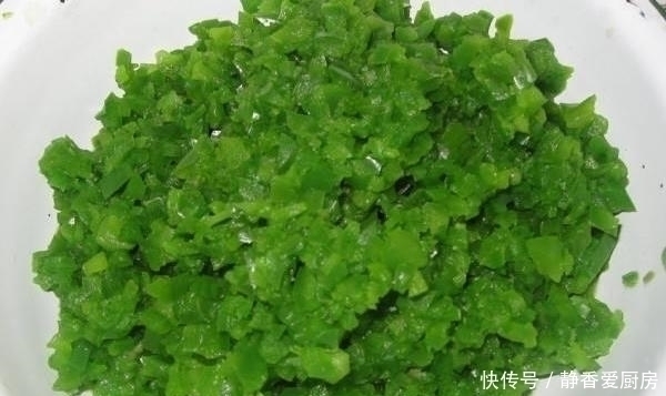 搅拌|秋天吃这种饺子正好,比韭菜肉好吃,还不长胖,一次40个不过瘾