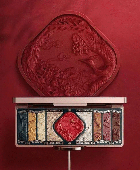 「李佳琦们」一手奶大的花西子,距离大牌还有多远?