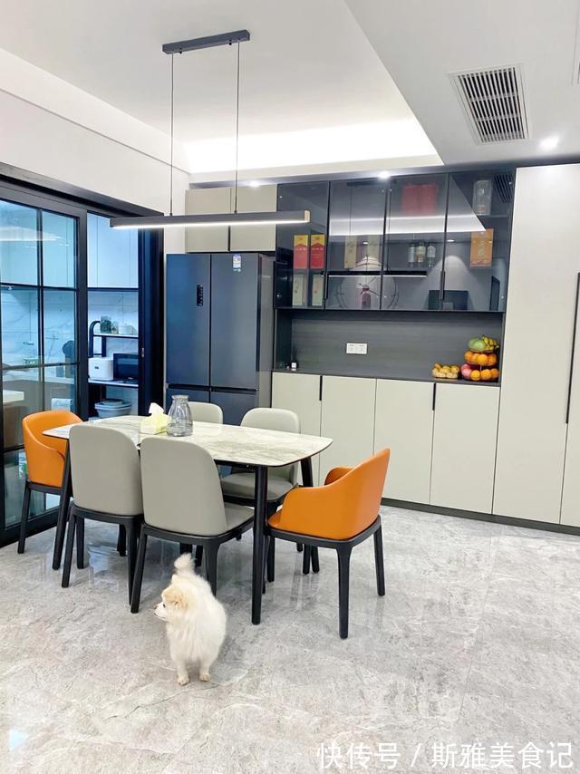 客厅|看到她家,才知道什么叫简约大方,漂亮有格调,是被人羡慕的样子