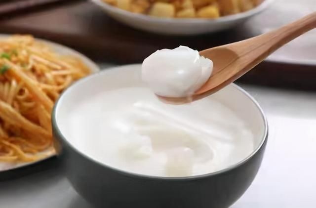 不管煮什么鱼汤，牢记这“3步”，保证鱼汤又浓又白，鲜香无腥味