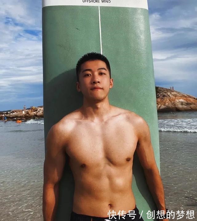 肌肉|活捉一枚寸頭肌肉型男，這聲“老公”我先叫為敬！