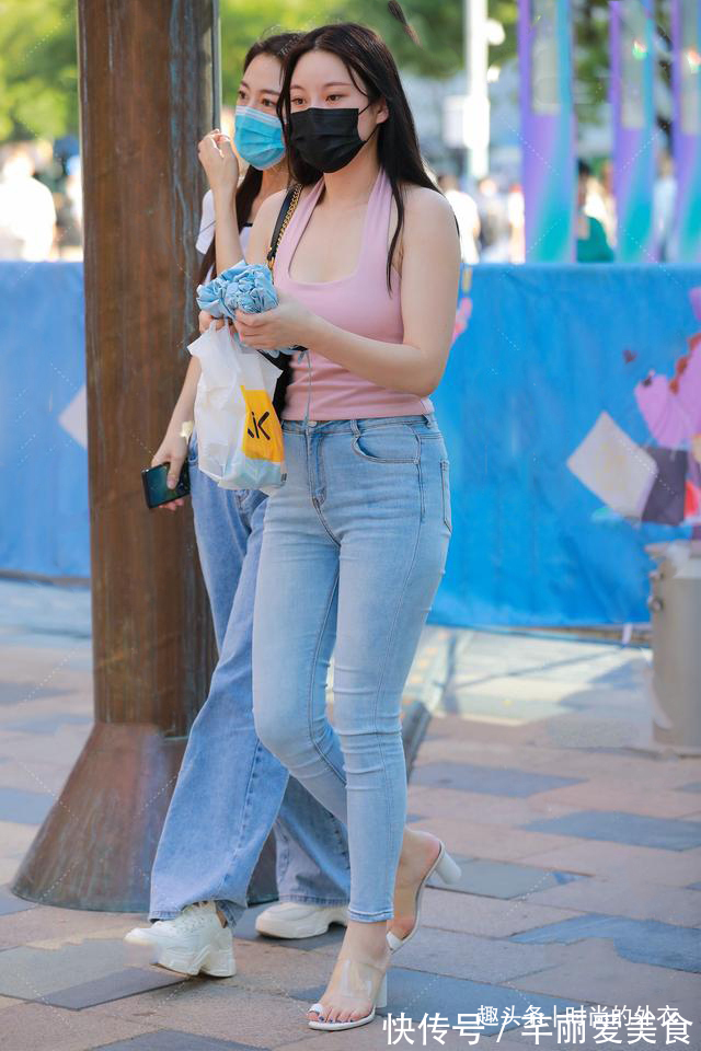 整体造型 打造休闲个性的造型,一条牛仔裤就够了,省心实用潮人都爱