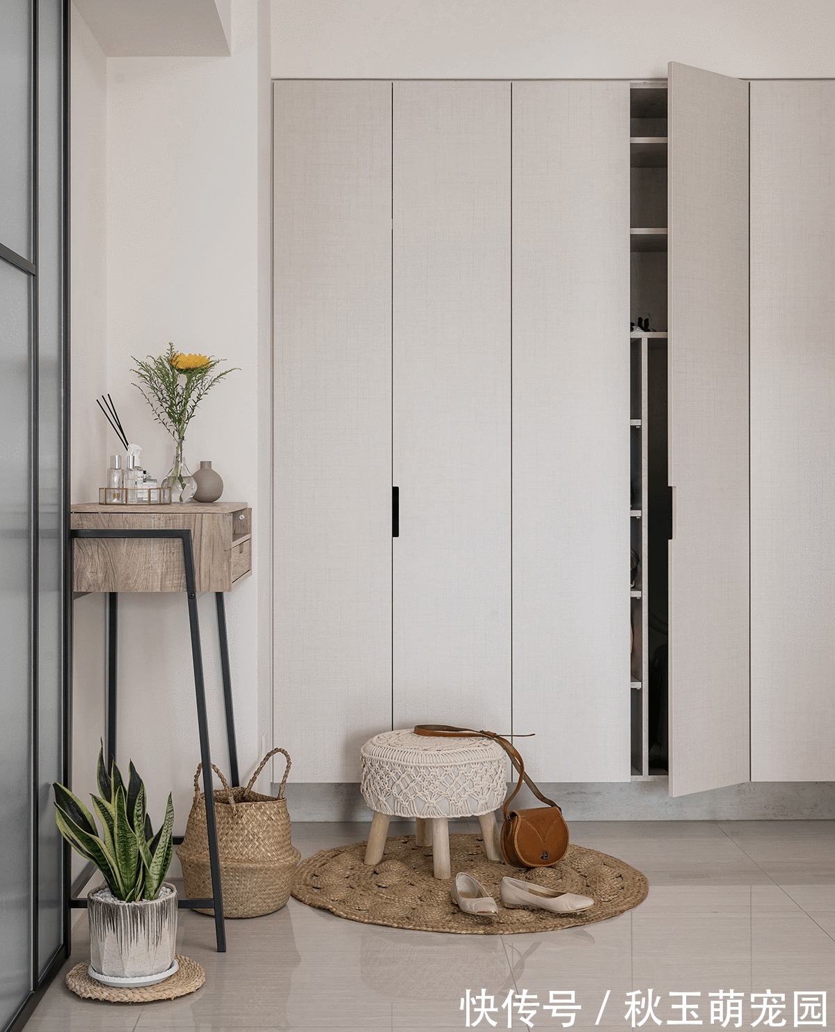 治愈|看完她家后，我彻底被治愈了，全屋色调柔雅纯净，氛围温馨精致