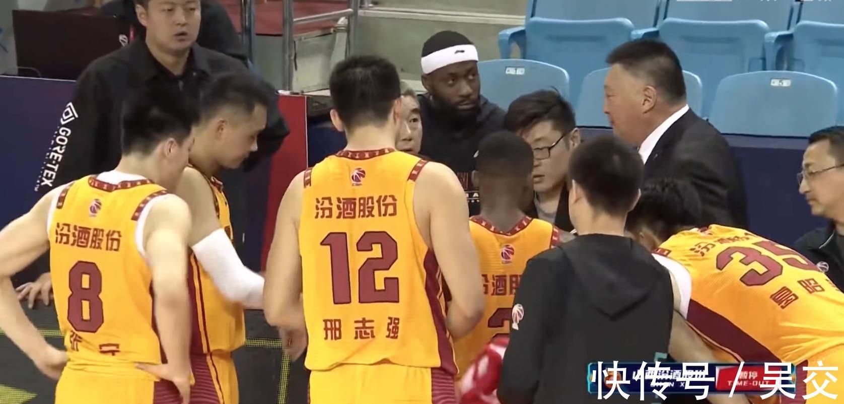 张宁|剩13秒落后2分,山西男篮精妙战术助张宁摆脱防守后打进绝平球