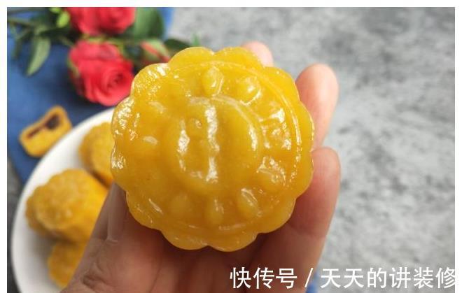制作过程|不用烤箱蒸出来的南瓜月饼,无油少糖不上火,老人孩子吃更健康