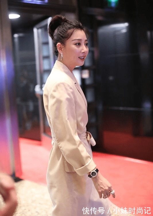 优雅|提升气质的穿搭找到了!学会这几个穿搭思路,轻松打造优雅气质美