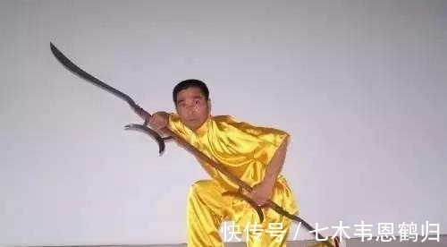 烟袋|中国古代十五种奇门兵器, 不信你全都知道!