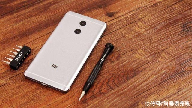 小米|在华为手机和小米之间选择，你会选择哪一个?选错让你后悔