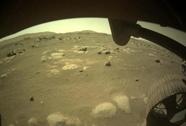 毅力号 行驶了340米,传回了70688张火星照,从毅力号照片显示了什么?