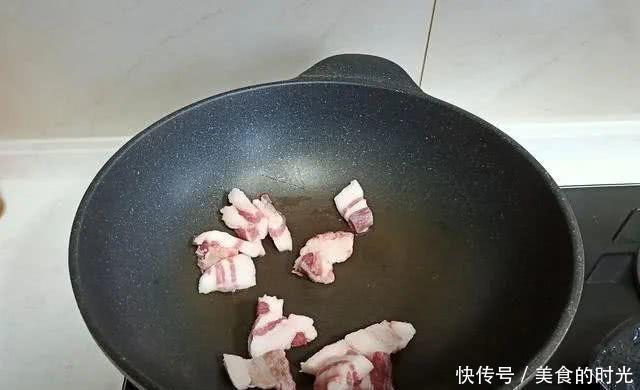 草头炒|春天属它最鲜美,千万别错过,随便一炒自带清香