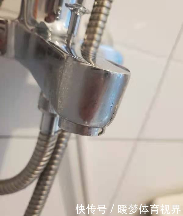 清洁剂|建议大家:如果不差钱,给卫生间添置5件“高级货”,幸福感倍增