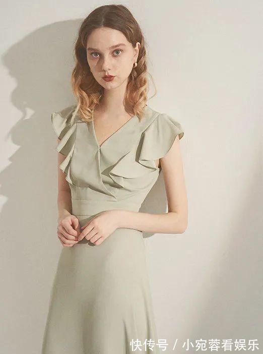 穿搭|女人穿“极简风”才是真高级，让你“看起来很贵”！