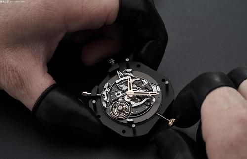 雅典BLAST又出新品 单问报时让人耳目一新