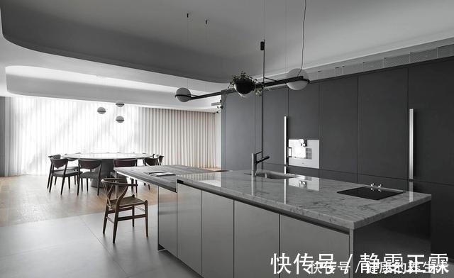 简约|有钱就买大平层吧!320㎡打造简约轻奢范,进屋太羡慕了!