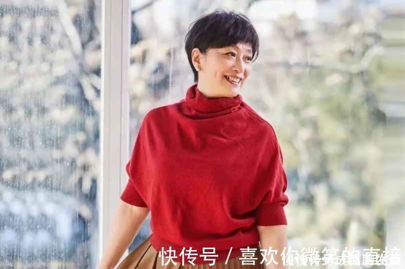 老年人 女人到了60岁,最好不要烫小卷,教你这样选发型,时髦减龄又洋气