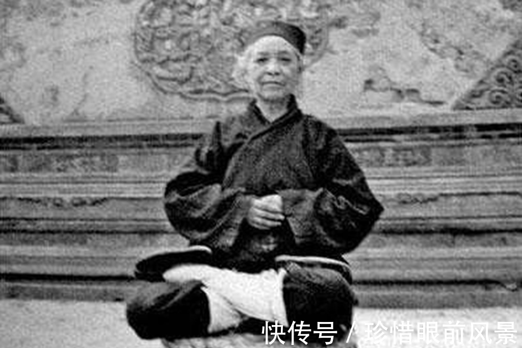 白玉仙姑$她是出生于清朝的女道士,一直活到2003年,临终前她只说了3个字