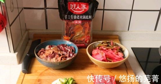 泡萝卜丝|鸡杂营养丰富，搭配泡萝卜丝炒，实在太下饭了！