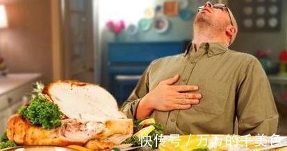 一日三餐|晚饭决定寿命?专家:吃晚饭别犯3大错误,将会比别人更长寿