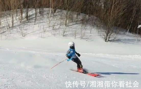 鹤岗|第十五届省运会雪上项目赛事高山滑雪比赛结束