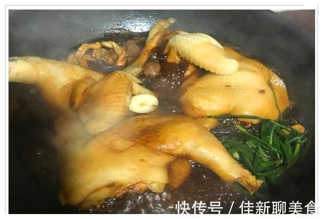 好吃|在家不能出门,教你做道酱油鸡,比饭店味道还好吃,鲜嫩又多汁!