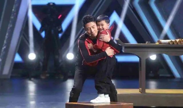 3岁认识三千字,5岁半能背600首古诗,神童王恒屹为何被质疑