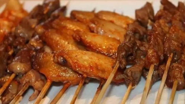 金兰菊根|21岁女孩,腹泻暴瘦,查出肠癌,提醒三种“肉”不能多吃