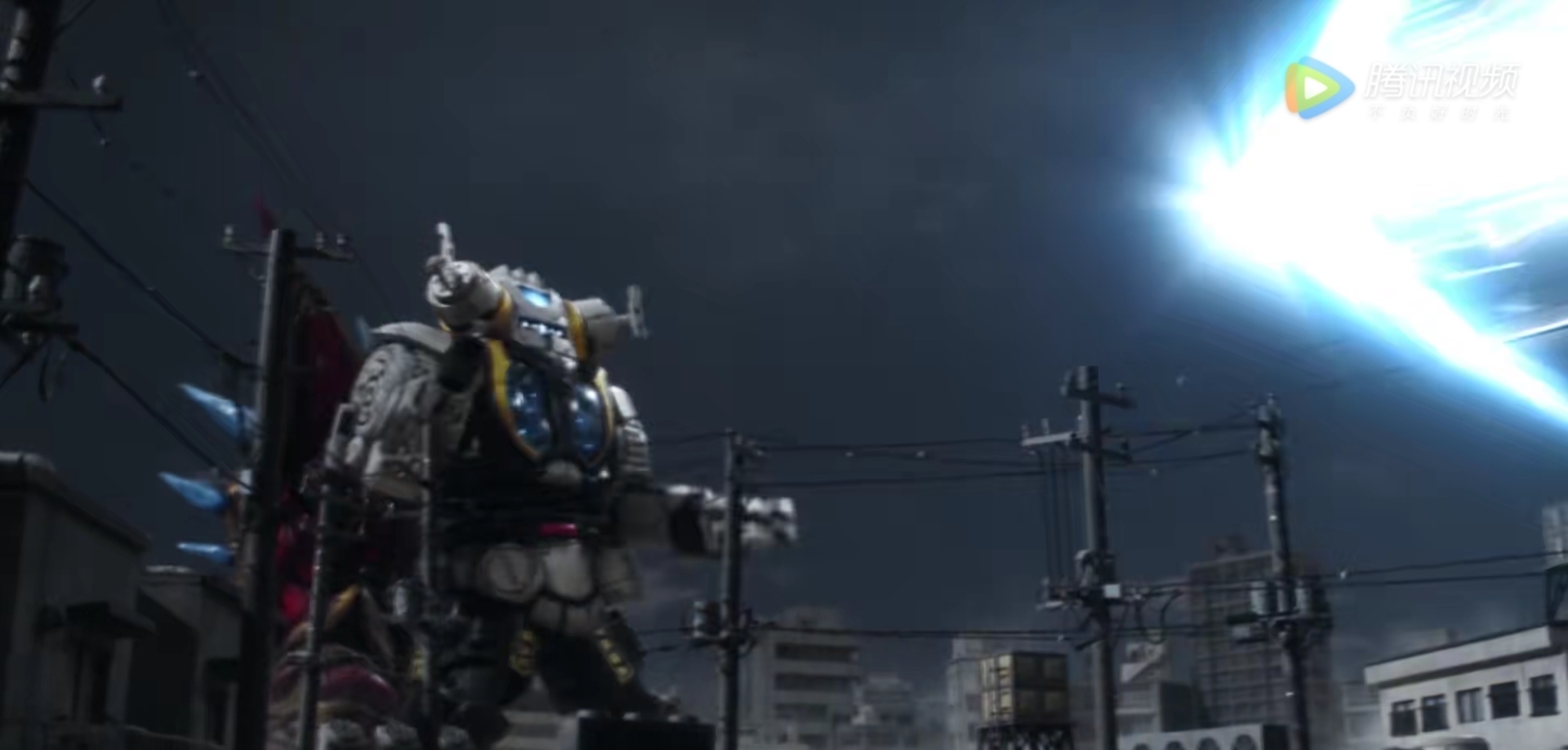 a4931|假面骑士圣刃:赛兔子成为光之剑士皮套演员,假面骑士的末日到了