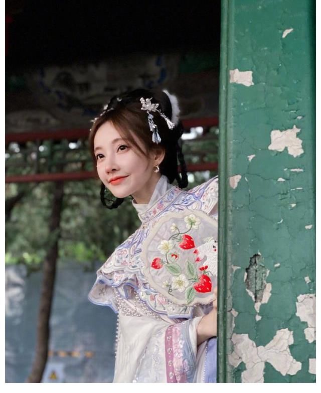 音准|音准不行?冯提莫直播清唱,霸气认证实力