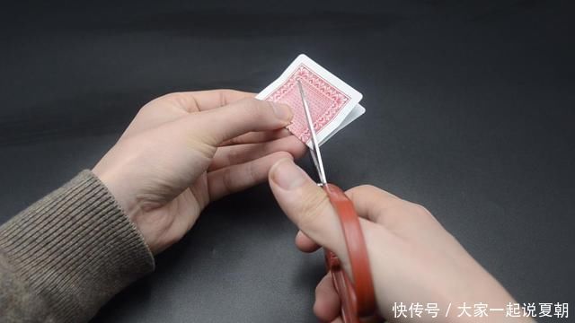 实用|废旧扑克牌不要扔,放在家里特别实用,一年能省几百元,太实用了