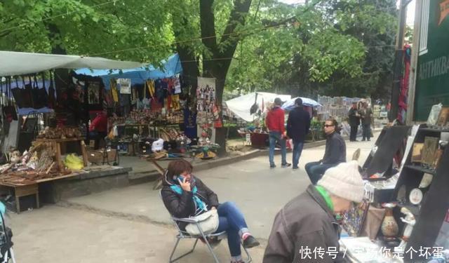 穷困|苏联解体出2国，都被一分为二，一个穷困潦倒，另一个更加穷困！