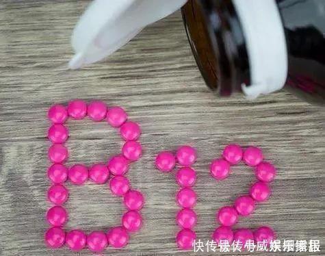 2种小药片,砸碎扔水里浇花,不烂根,不黄叶,花卉越长越旺