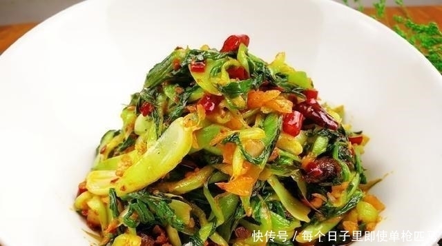 腌现|小雪后,腌“寒菜”用此菜正合适,现腌现吃,隔三差五做也吃不烦