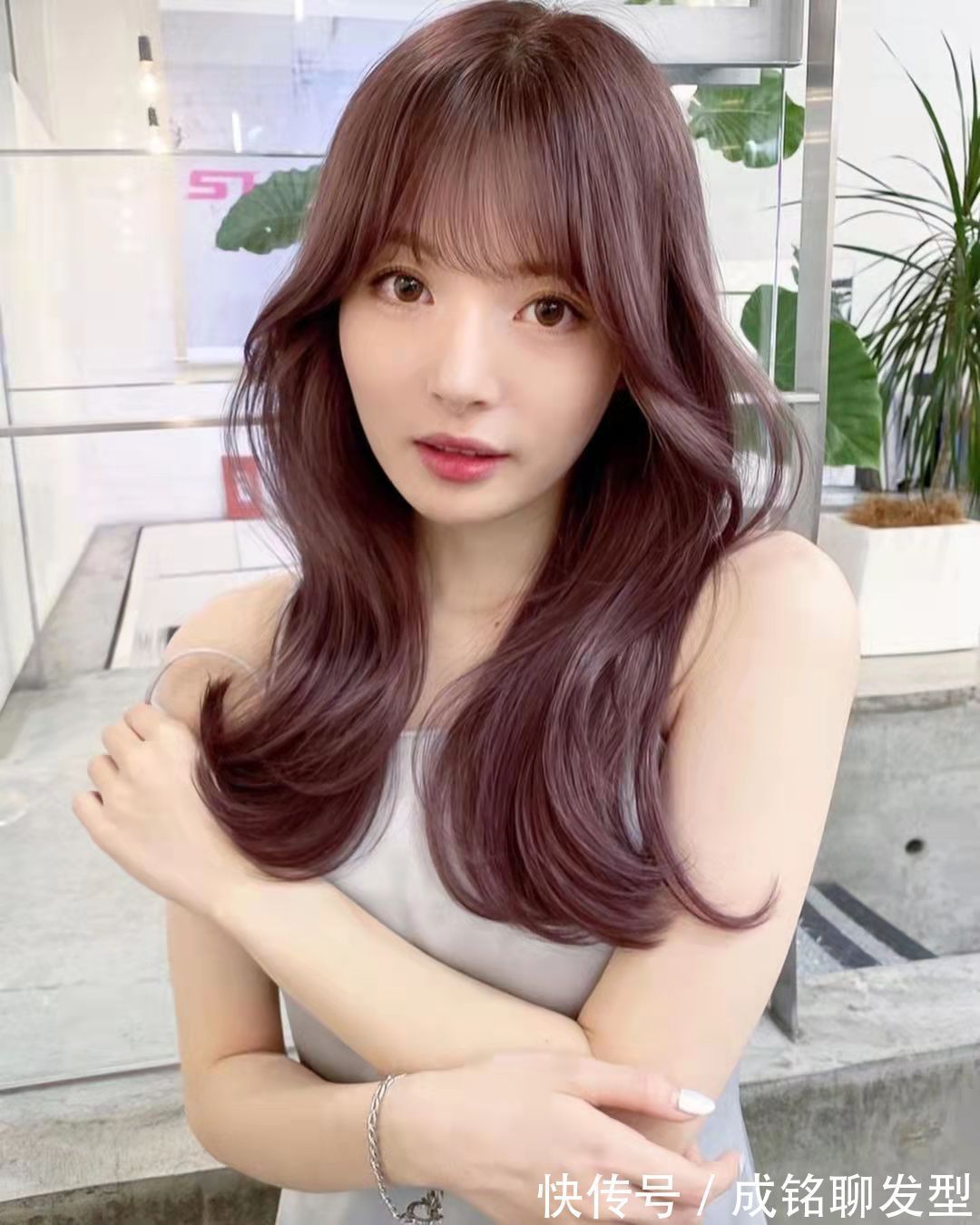 发型 换个发型等于换张脸,秋季发型这样选择不踩雷,洋气时尚还减龄