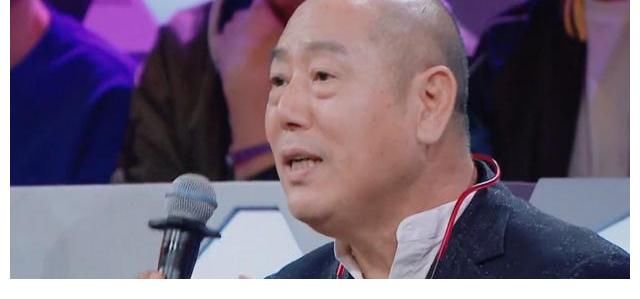 锵锵三人行|张国立直接反驳李成儒的观点，谁是对的呢？