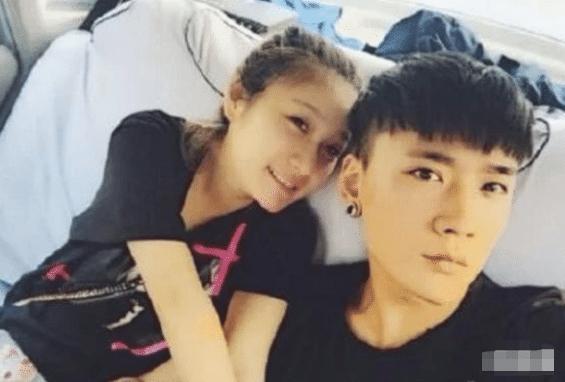 还记得《变形记》中的李勒优吗?节目中被富婆认作女儿,现在如何