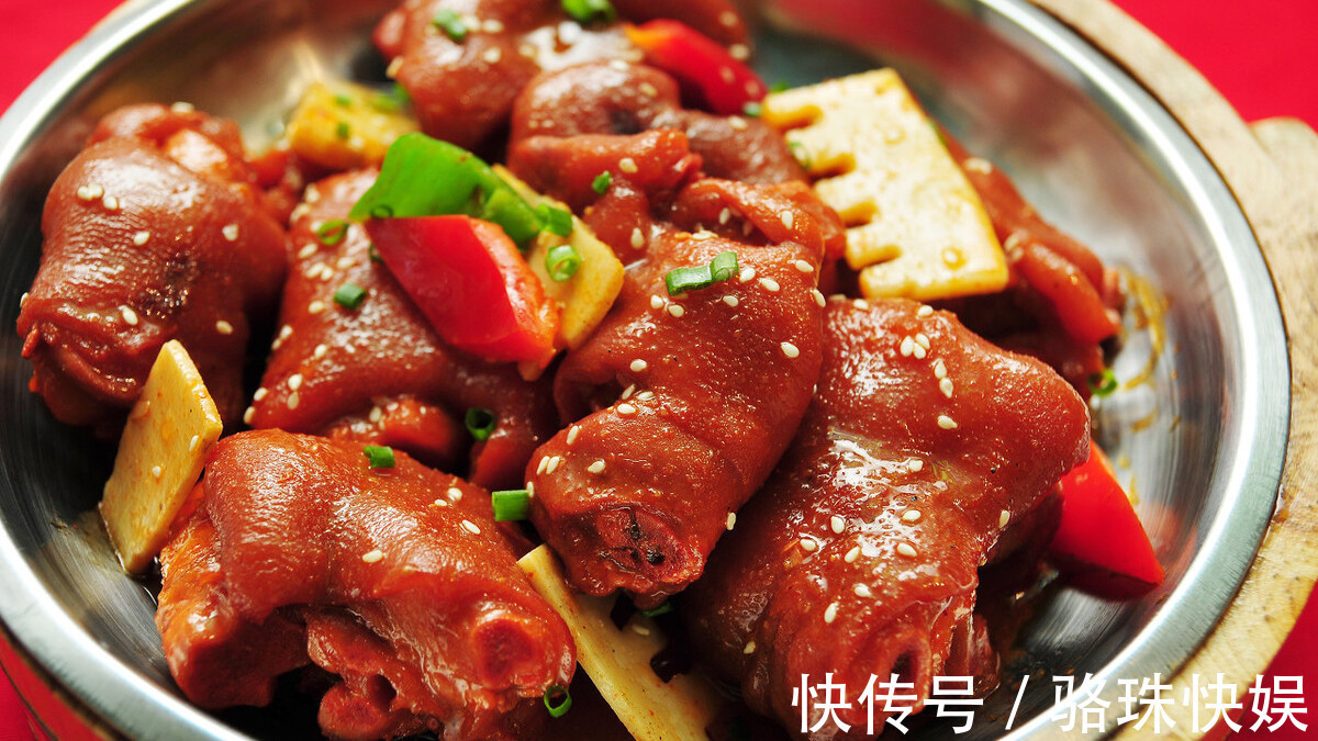 口感|猪蹄美味,牢记3个技巧,猪蹄又香又软烂,口感软糯更好吃