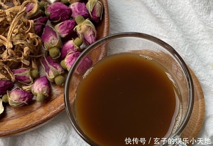 排尿|男人晨起有4种表现，前列腺或已“伤痕累累”，医生：早些改掉