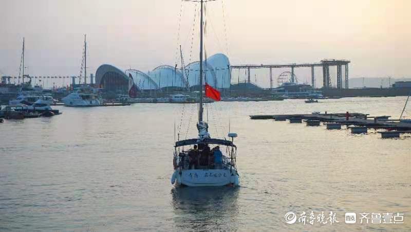 青岛奥帆中心|国庆悦｜夕阳西下，忙碌的游船