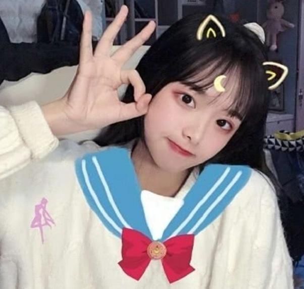 单眼皮|初中女生脸上有这“3特征”,是典型“娃娃脸”,学生妹快来自测