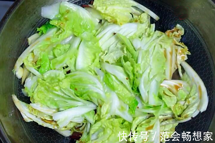脆爽|66岁大厨说做醋溜白菜只放醋是不对的，牢记一步，酸辣又脆爽