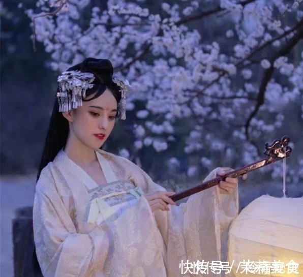 古风!古风文,高冷禁欲痴情师尊×疯狂隐忍反派,难得一遇的师徒年上!