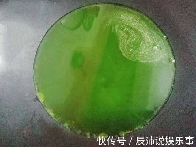 黄瓜汁|它常被人们当垃圾扔掉，搅一搅拌一拌就是解暑菜，清凉爽口