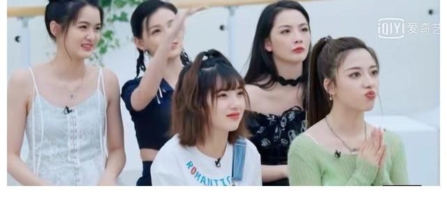 選手|《舞蹈生》首播，三位女導(dǎo)師驚艷全場(chǎng)，選手出現(xiàn)失誤遭導(dǎo)師質(zhì)疑