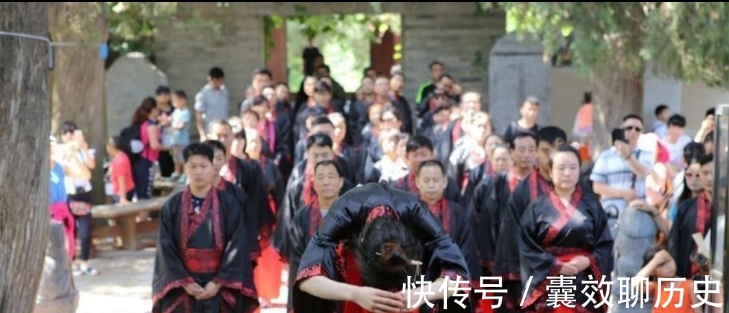 如斯夫@“孔子是中国五千年最大的圣人,也是最大的罪人”,这句话对吗?