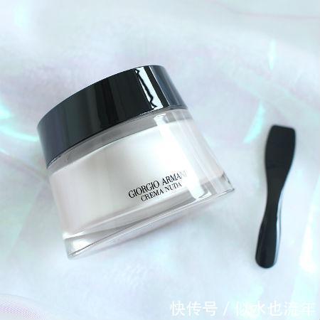 细嫩|温和补水面霜测评:有效美白补水抗氧化,让肌肤重现无瑕细嫩