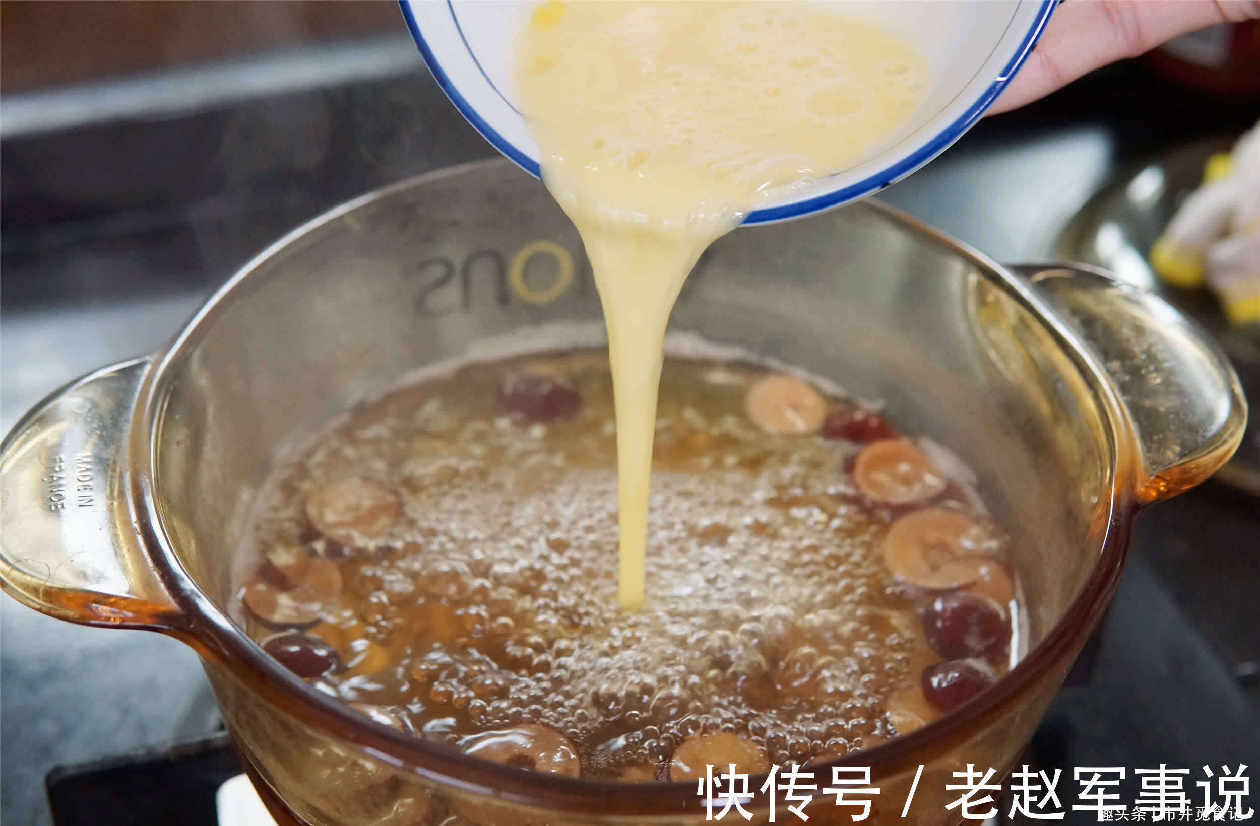 女人|天凉了,女人有条件多喝“四宝汤”,提升元气,面如桃花好过秋