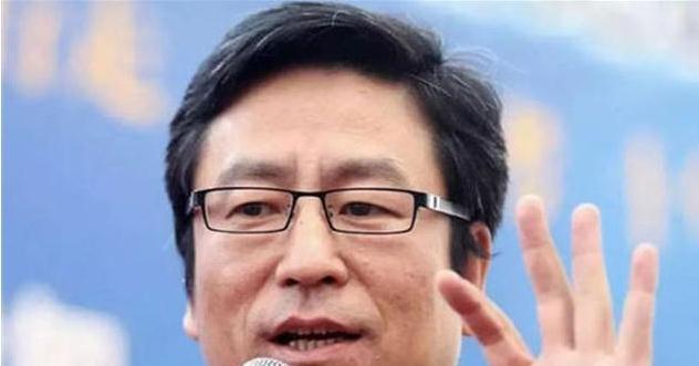 刘女士|白岩松:情商比智商更为重要,常对孩子说这4句话,娃情商不会低